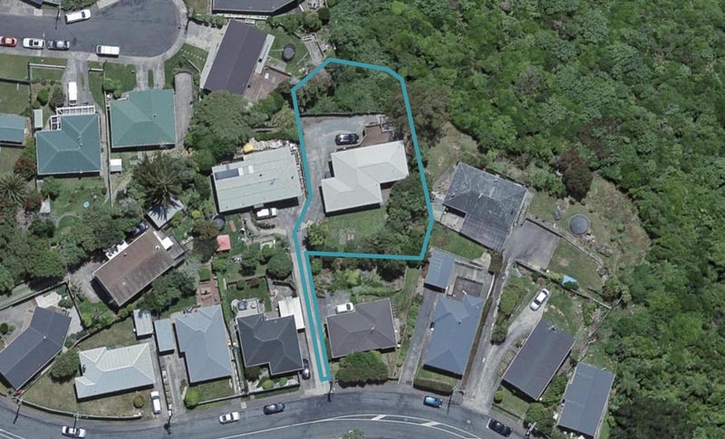 40 Mark Avenue, Paparangi, Wellington - Carousel 1
