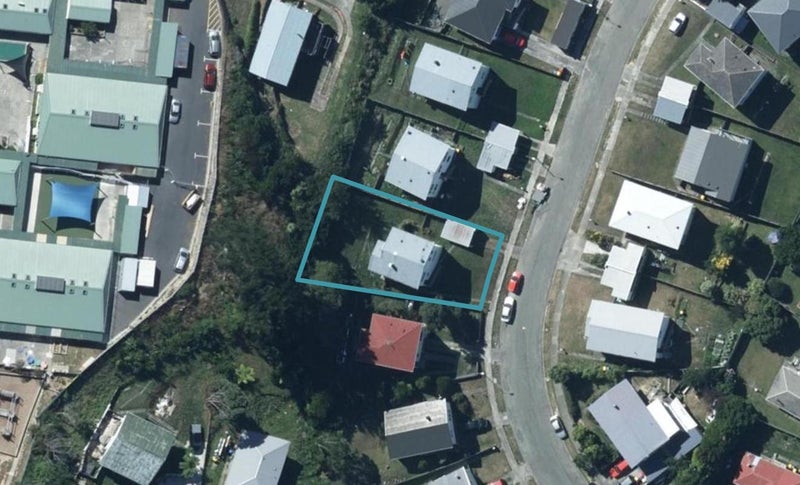 13 Excellency Terrace, Ascot Park, Porirua - Carousel 1