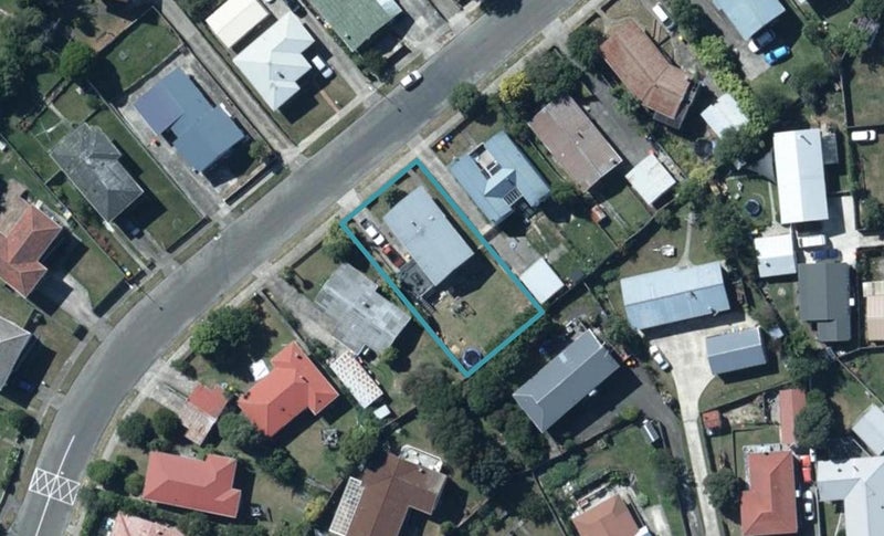 50 Desert Gold Street, Ascot Park, Porirua - Carousel 1