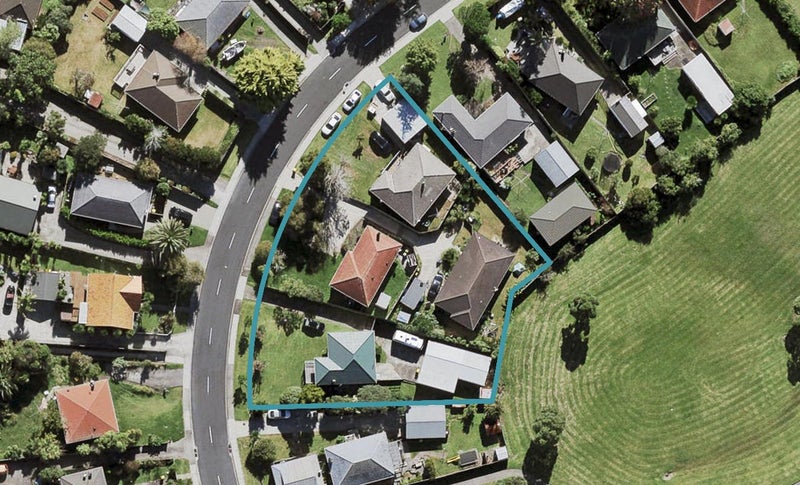 2/89 Kervil Avenue, Te Atatu Peninsula, Auckland - Carousel 1