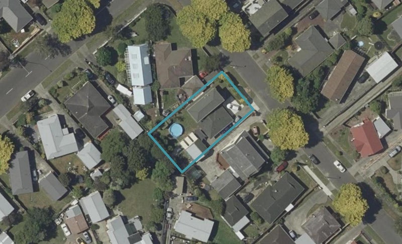 6 Cecil Place, Cloverlea, Palmerston North - Carousel 1