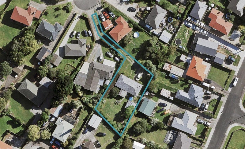 16 Surrey Street, Manurewa, Auckland - Carousel 1