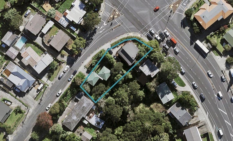 1/618 Glenfield Road, Bayview, Auckland - Carousel 1