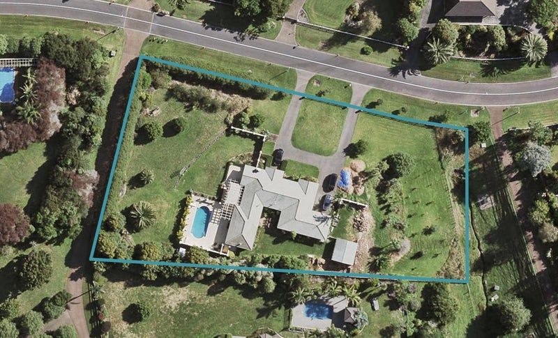 73 Polo Prince Drive, Manurewa - Carousel 1