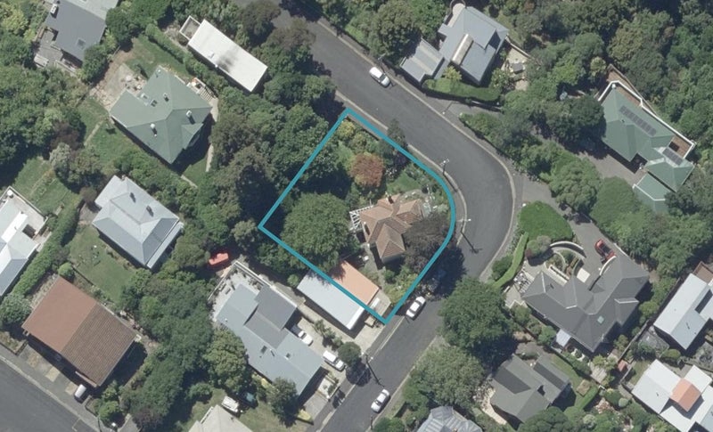 11 Braeview Crescent, Maori Hill, Dunedin - Carousel 1