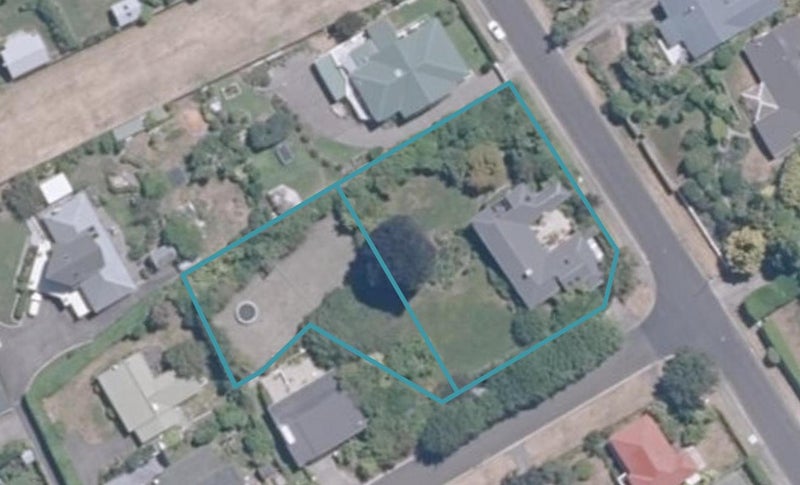 14 Waipahihi Avenue, WAIPAHIHI, TAUPO - Carousel 1