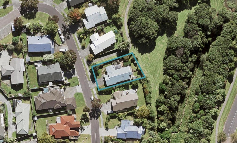 7 Cinnabar Place, Westgate, Auckland - Carousel 1