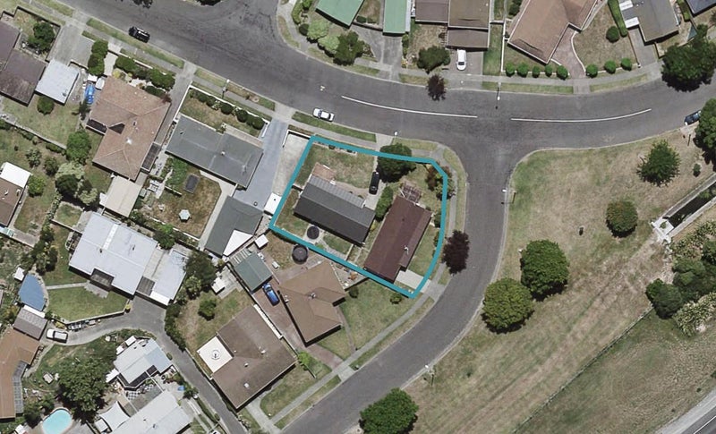 2 Perry Crescent, Greenmeadows, Napier - Carousel 1