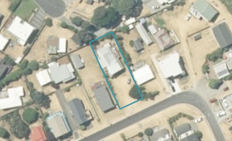 622 Ocean Road, Whangamatā - Carousel 1
