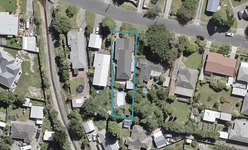9 Rawhiti Street, Stokes Valley, Lower Hutt - Carousel 1