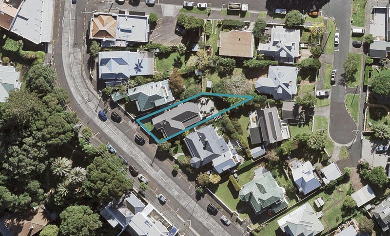109 Queen Street, Northcote Point, Auckland - Carousel 1