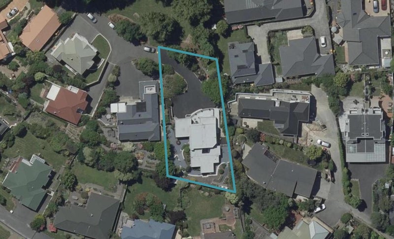5 Willow Dell, Westmorland, Christchurch - Carousel 1