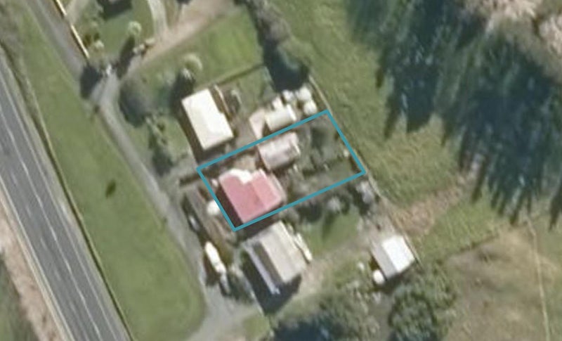 2048 State Highway 1, Kaiwaka - Carousel 1
