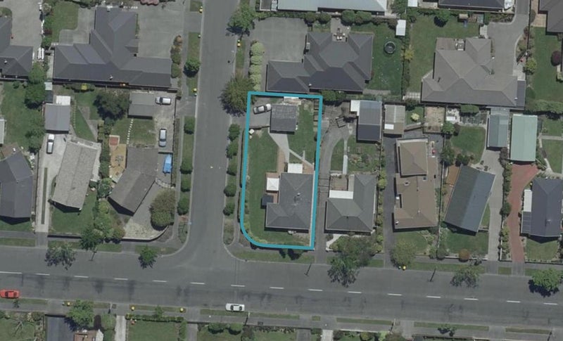 2 Willowview Drive, Redwood, Christchurch - Carousel 1