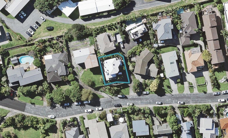 29A Peter Terrace, Castor Bay, Auckland - Carousel 1