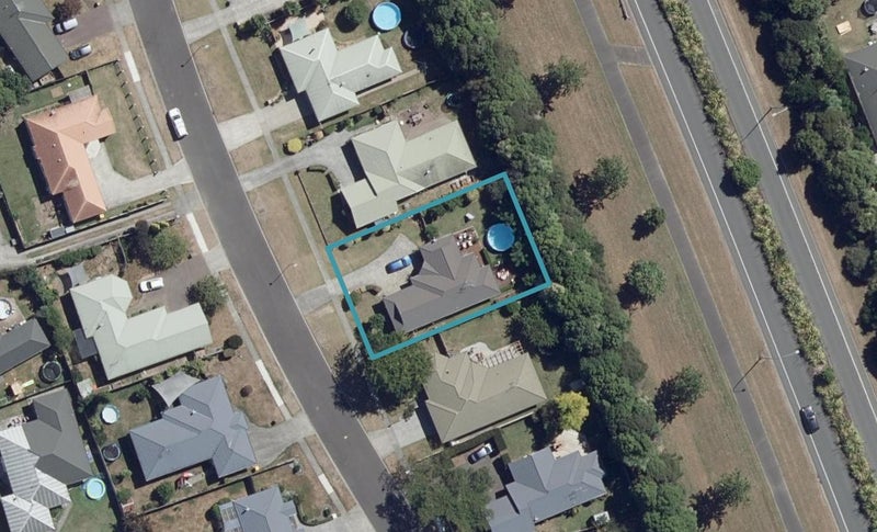 61 Spinnaker Drive, Flagstaff, Hamilton - Carousel 1