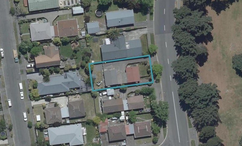 2/201B Queenspark Drive, Parklands, Christchurch - Carousel 1