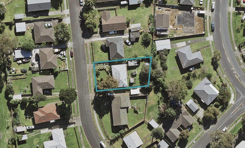 5 Penderford Place, Mangere East, Auckland - Carousel 1
