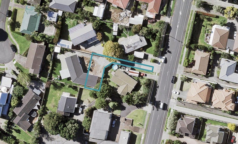 241A Bucklands Beach Road, Bucklands Beach, Auckland - Carousel 1