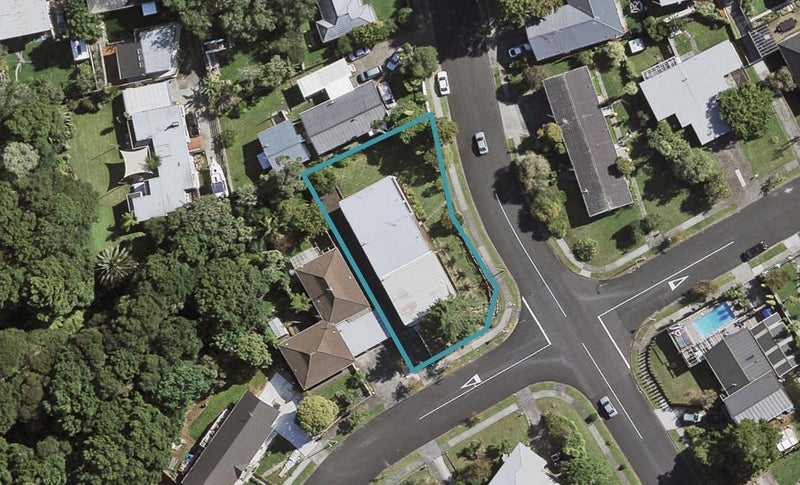 2/10 Walpole Avenue, Hillpark, Auckland - Carousel 1