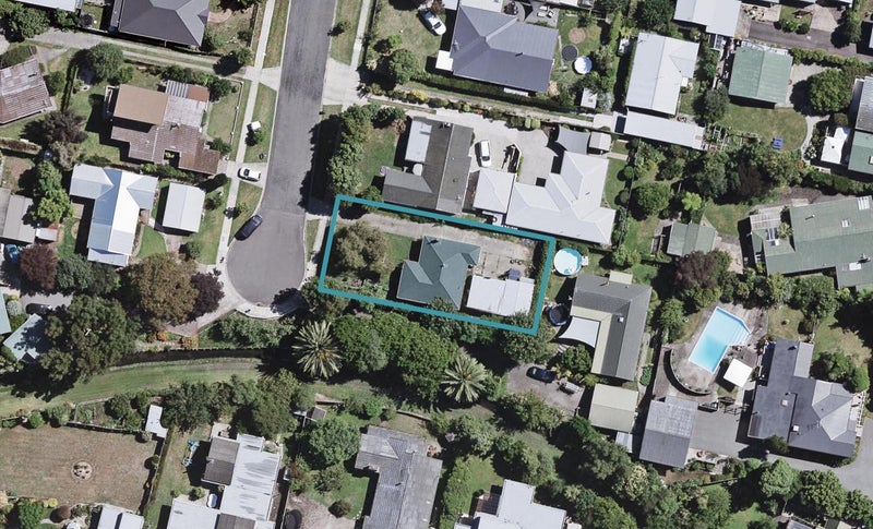 10 Travis Street, Taradale, Napier - Carousel 1