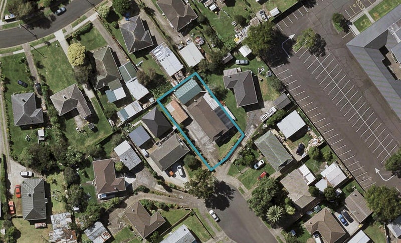 21 Desmond Place, Otara, Auckland - Carousel 1