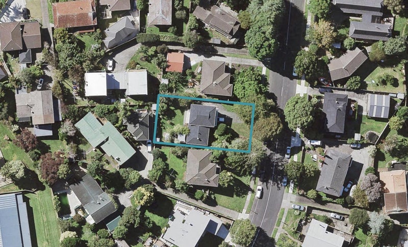 21 Mirrabooka Avenue, Botany Downs, Auckland - Carousel 1