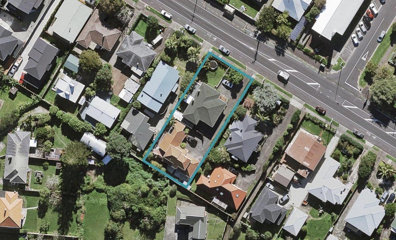 2/221 Mount Albert Road, Sandringham, Auckland - Carousel 1
