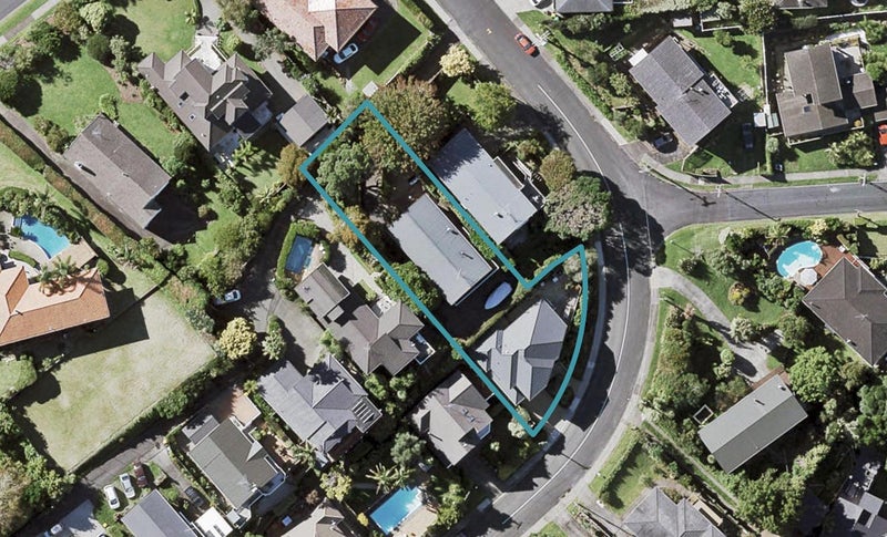 1/3 Colmar Road, Mellons Bay, Auckland - Carousel 1