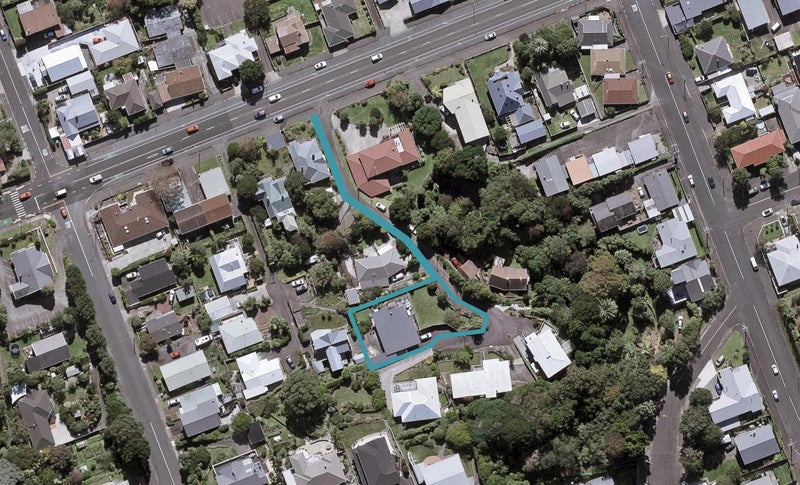 335E Devon Street West, New Plymouth, New Plymouth - Carousel 1