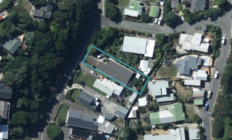 52 Airlie Road, Plimmerton, Porirua - Carousel 1