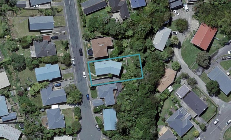 5 Pritchard Street, Newlands, Wellington - Carousel 1