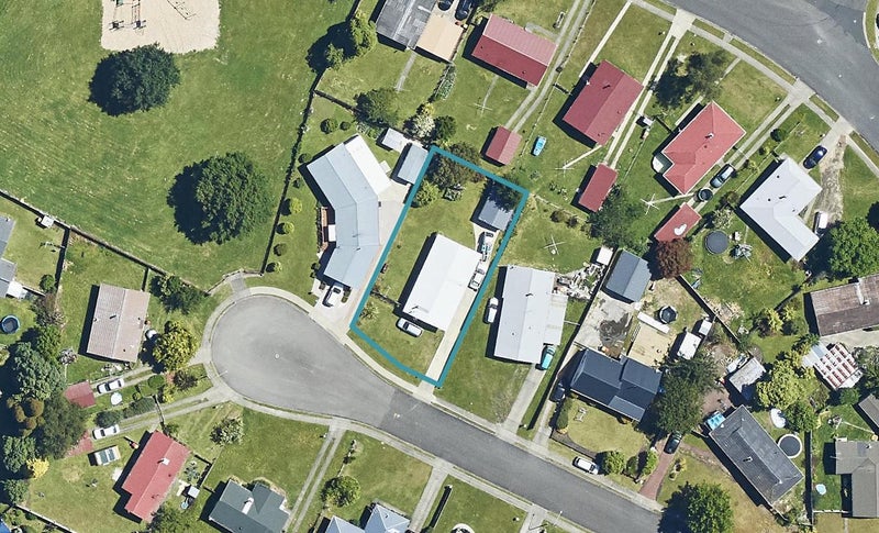 11 Sapphire Place, Pukehangi, Rotorua - Carousel 1