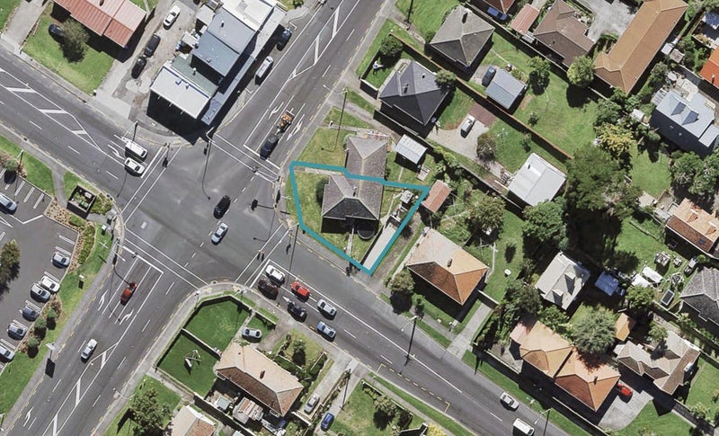 2 Denbigh Avenue, Mount Roskill, Auckland - Carousel 1