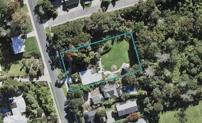 22 Churchouse Road, Greenhithe, Auckland - Carousel 1