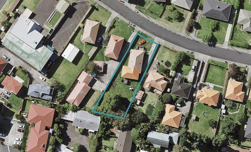 6 Caen Road, Panmure, Auckland - Carousel 1