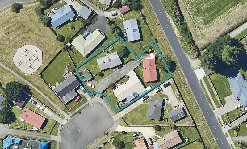 28 Bronte Place, Owhata, Rotorua - Carousel 1