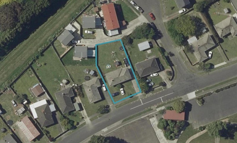 27 Brighton Crescent, Highbury, Palmerston North - Carousel 1