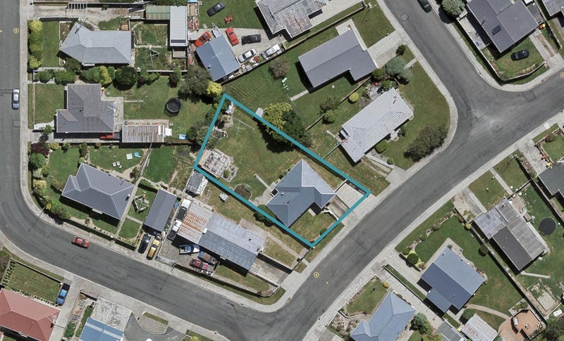 24 Dundee Street, Strathern, Invercargill - Carousel 1