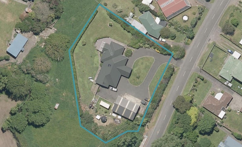 66 Wikitoria Road, Putiki, Whanganui - Carousel 1