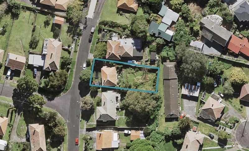 15 Fulljames Avenue, Mount Roskill, Auckland - Carousel 1