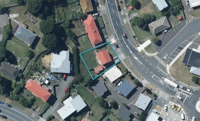 208 Champion Street, Cannons Creek, Porirua - Carousel 1
