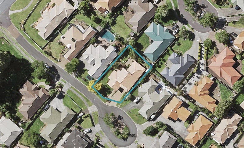 10 Ravensdale Rise, Northpark, Auckland - Carousel 1