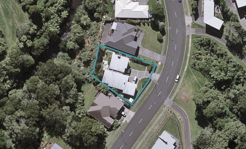 221 Heta Road, Merrilands, New Plymouth - Carousel 1