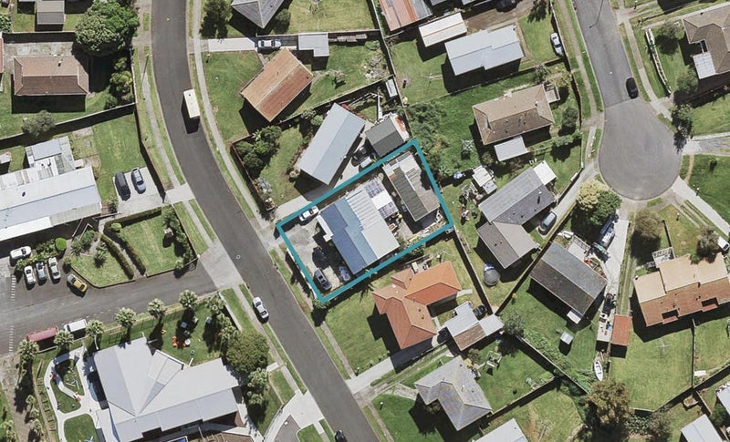 28 Calthorp Close, Favona, Auckland - Carousel 1