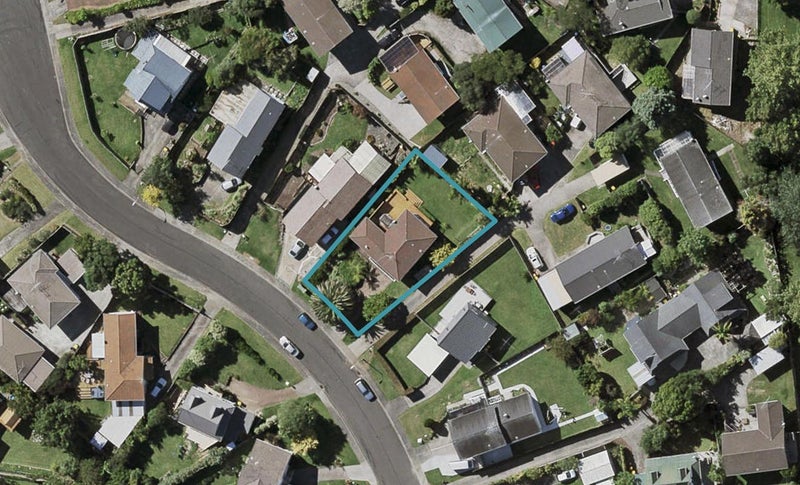 19 Tetrarch Place, Totara Vale, Auckland - Carousel 1