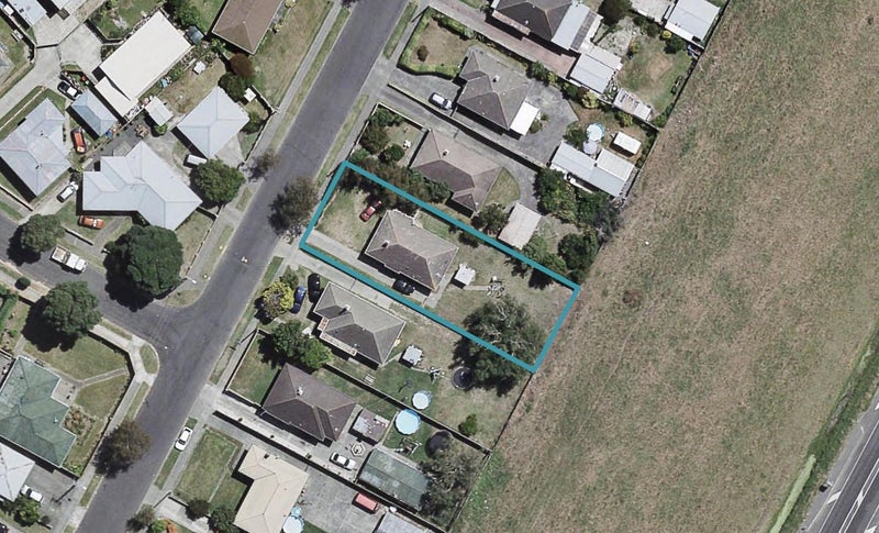 11 Masefield Avenue, Maraenui, Napier - Carousel 1