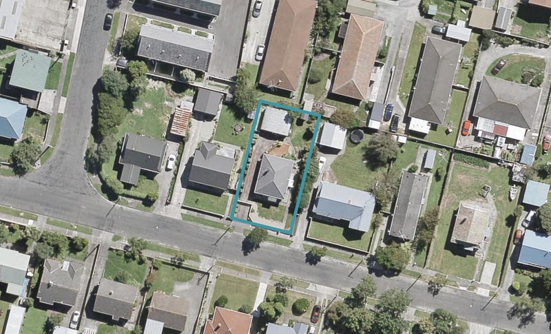 11 Rumgay Street, Fairfield, Lower Hutt - Carousel 1
