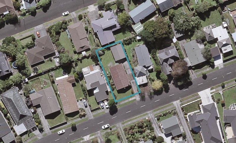 16 Wesley Avenue, Frankleigh Park, New Plymouth - Carousel 1