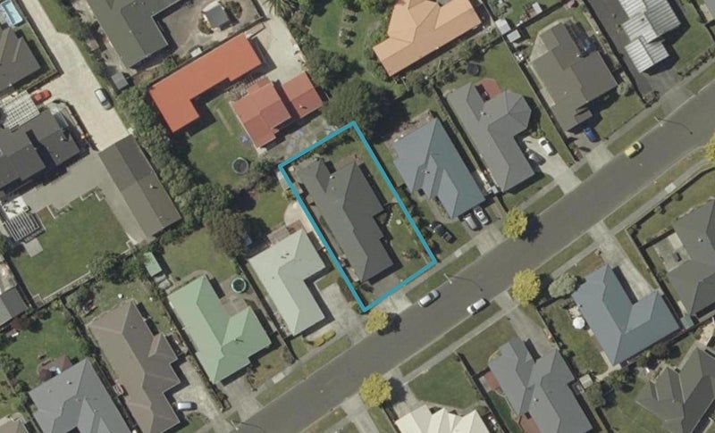 18 Parnell Heights Drive, Kelvin Grove, Palmerston North - Carousel 1